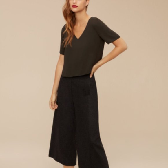 Babaton Randy blouse in black size M, like new condition - Picture 2 of 4